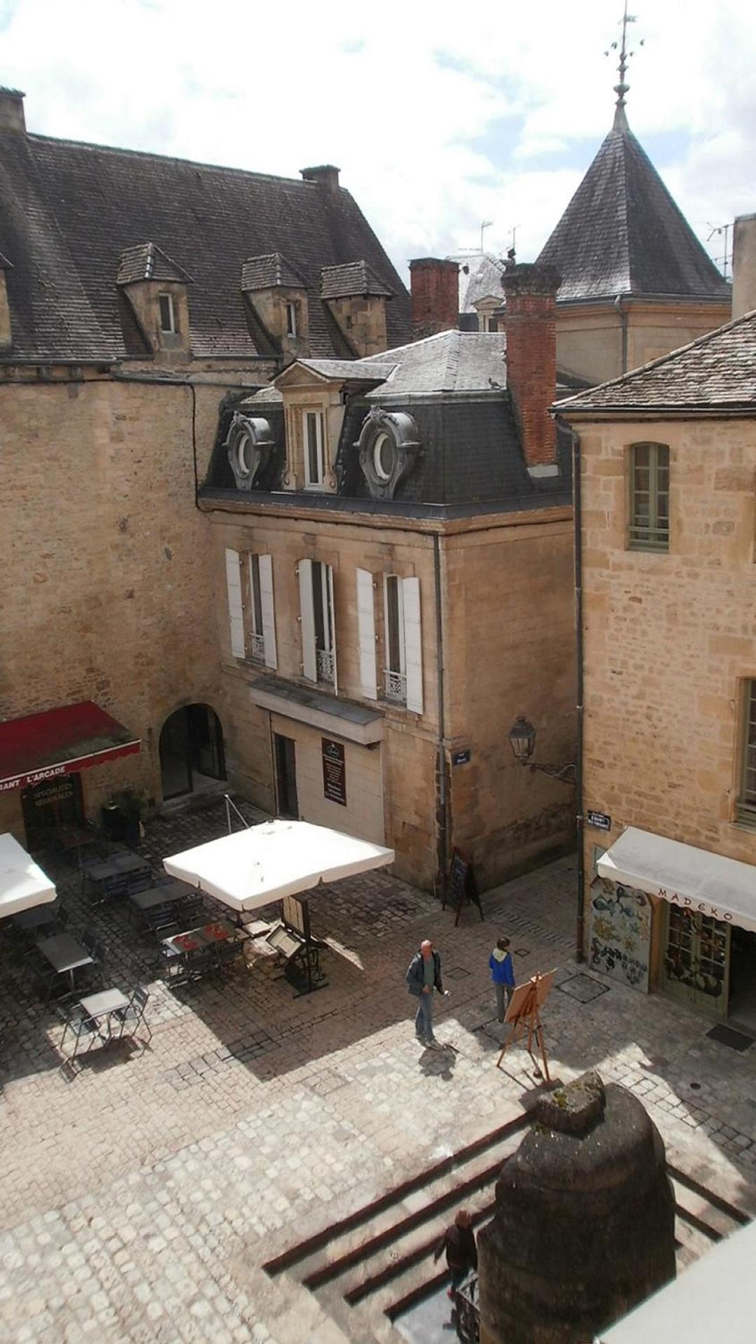 Le Grenier Du Chapitre Lägenhet Sarlat-la-Canéda Exteriör bild