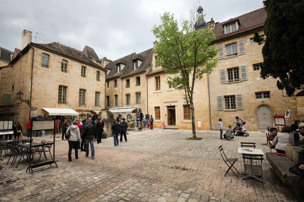 Le Grenier Du Chapitre Lägenhet Sarlat-la-Canéda Rum bild